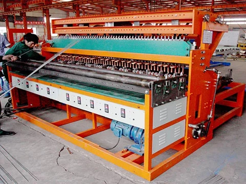 What Are the Advantages of Welding Mesh Machine?