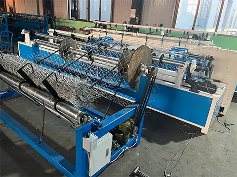 Revolutionize Your Production with Our Automatic Chain link fence Shrinking Machine!