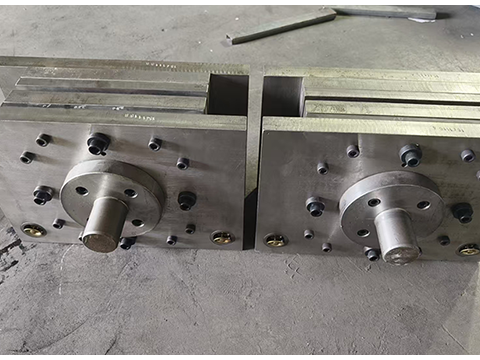 Ukrainian Client Expands Order – A Testament to Our High-Quality Razor Barbed Wire Machine & Precision Tools